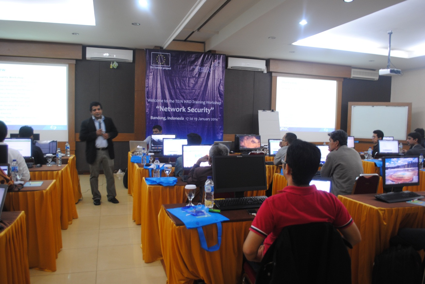 Joint APNIC-ITB-TEIN*CC HRD Training Workshop 2014 썸네일
